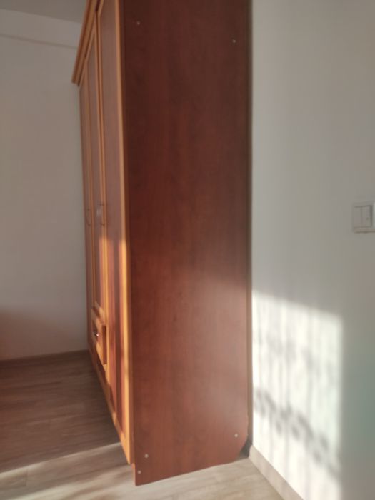 Срочно продам  б/у шкаф