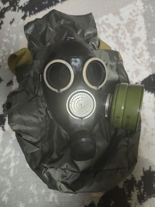 Противогазы разные СРОЧНО