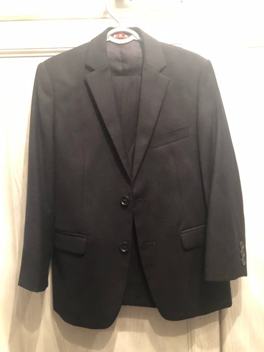 Костюм тройка  темно синий