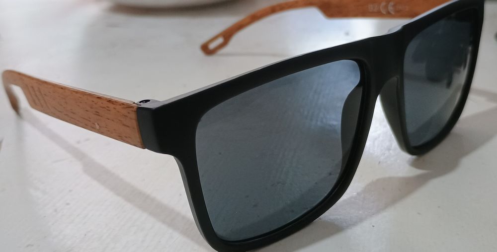 Vând ochelari de soare UV 400
