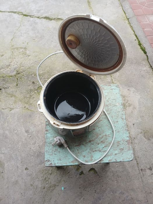 Мультиварка б/у дешево