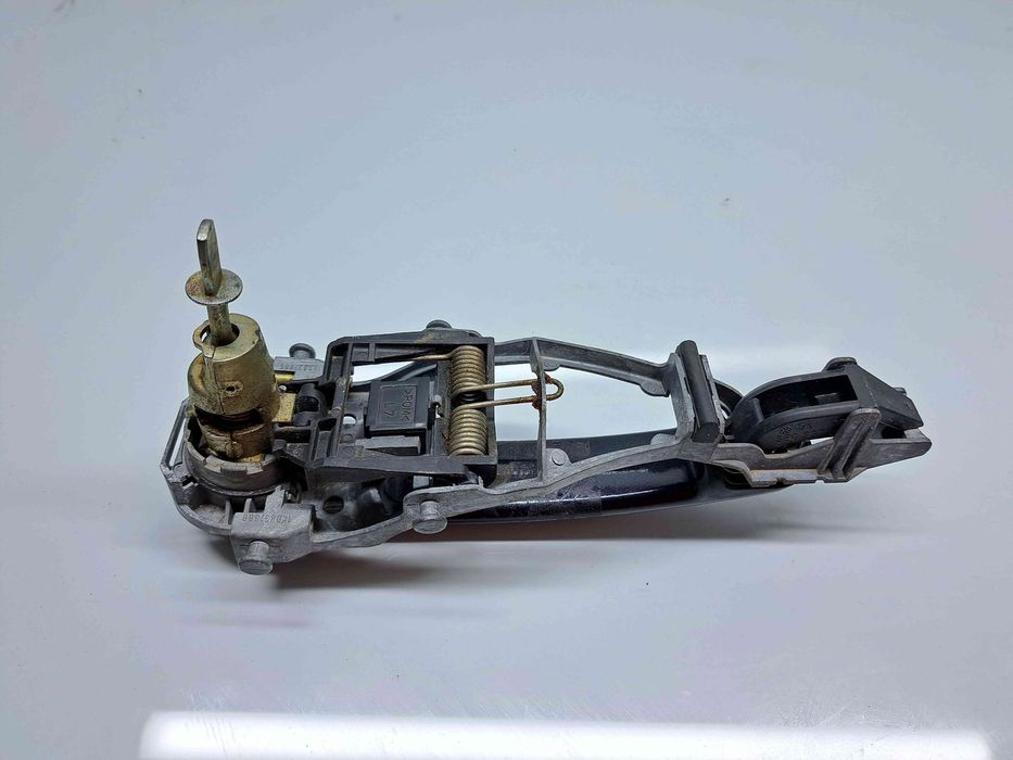 Maner usa stanga fata Volkswagen Golf 5 (1K1) [Fabr 2004-2008] LC9Z