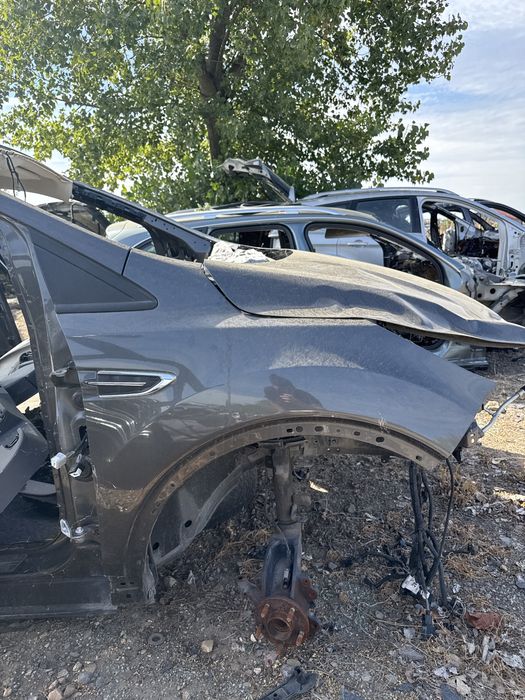 Aripa dreapta fata Ford Kuga 2017