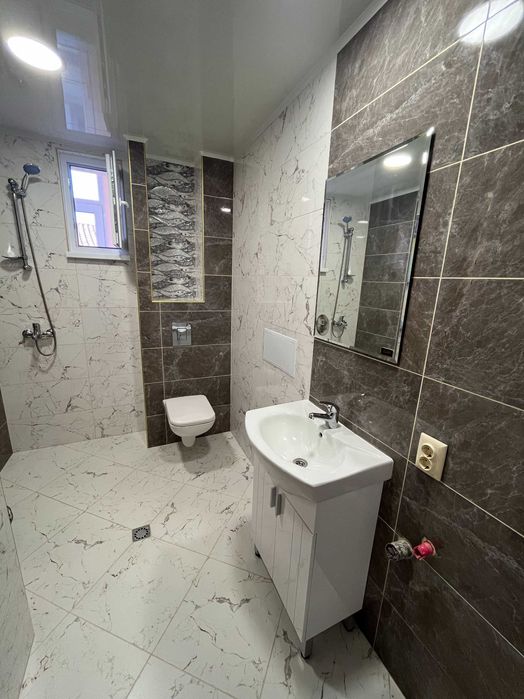 Продава се Тристаен апартамент в Казанлък - 95 кв.м за 1579 €/кв.м - Снимка #2