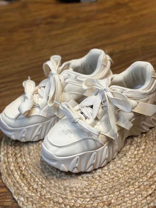 Бели маратонки Fashion