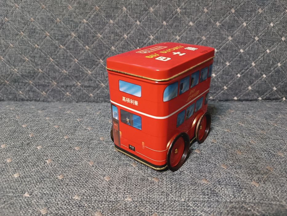 Машинка-шкатулка