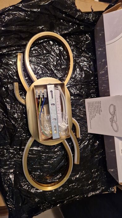 Plafoniera led aurie model deosebit