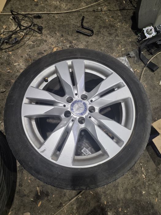 Джанти с гуми 17 цола за мерцедес w204/212/207
