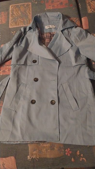 Продам ветровка.