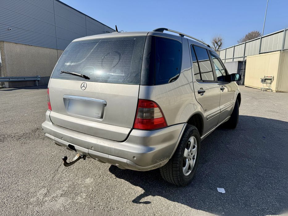 Mercedes ML 270 final edition cutie manuala