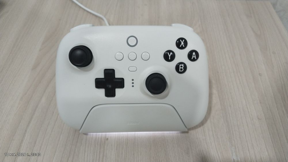 Продам джойстик 8-bitdo ultimate Bluetooth Controller