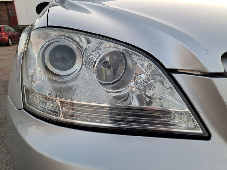 Ляв десен фар Мерцедес МЛ W164 xenon фарове Mercedes ML w164 ксенон