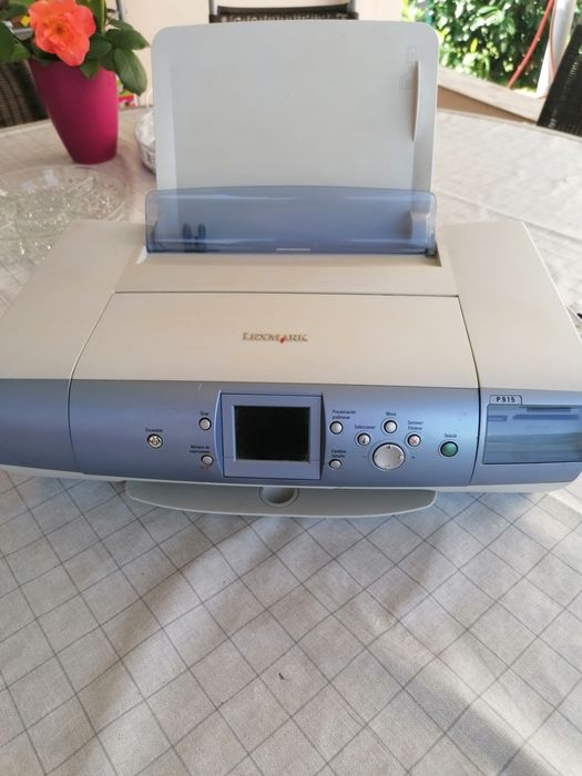 Vând imprimanta Lexmark P915 color