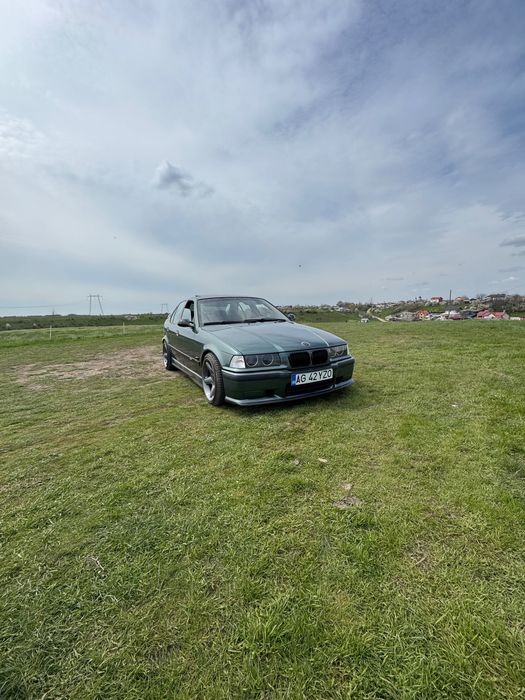 BMW e36 foarte ingrijit
