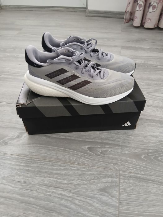 Adidasi supernova originali