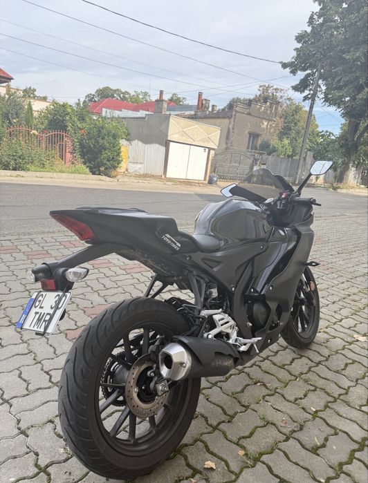 Yamaha yzf r125