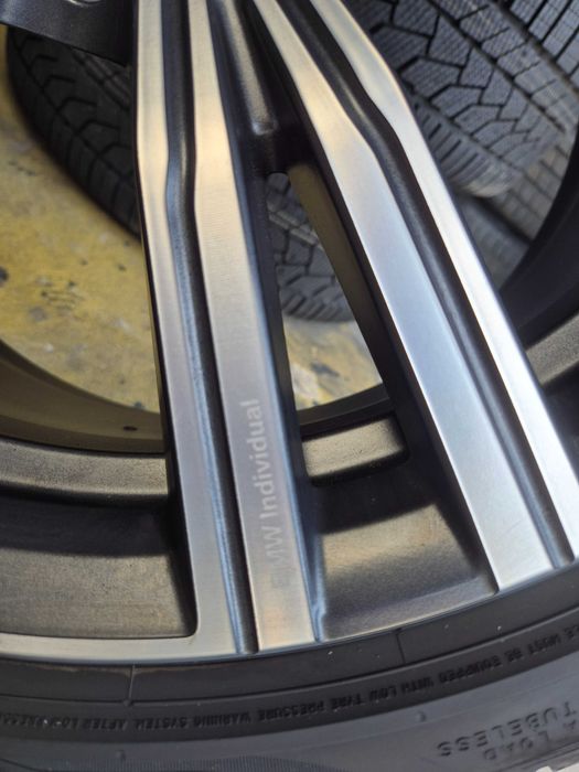 ROTI Jante + Anvelope VARA 225/40/19 - 255/35/19 5x112 OEM BMW Seria 3 G20 G21 Seria 4 Individual + Anvelope Pirelli 2025 RUN-FLAt