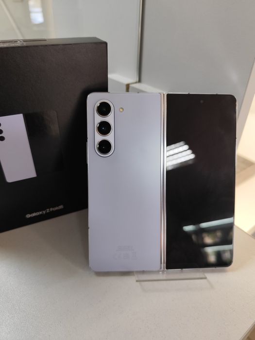 Samsung Galaxy Z Fold 5