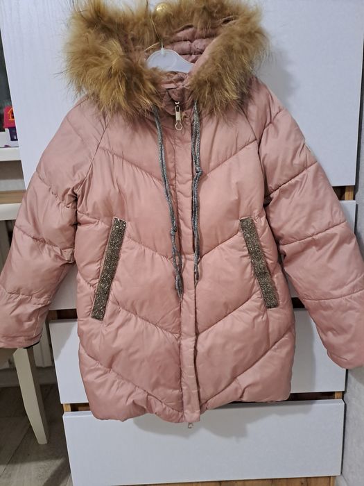 Продам пуховик зимний детский на девочку