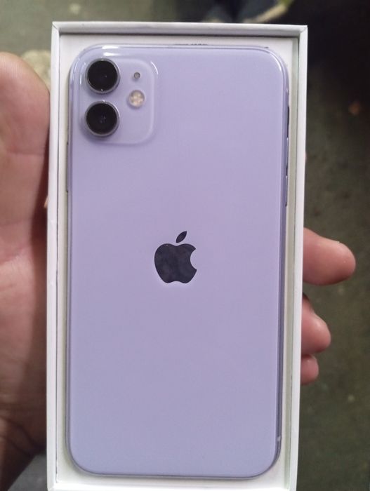 iPhone 11 128 Гб .