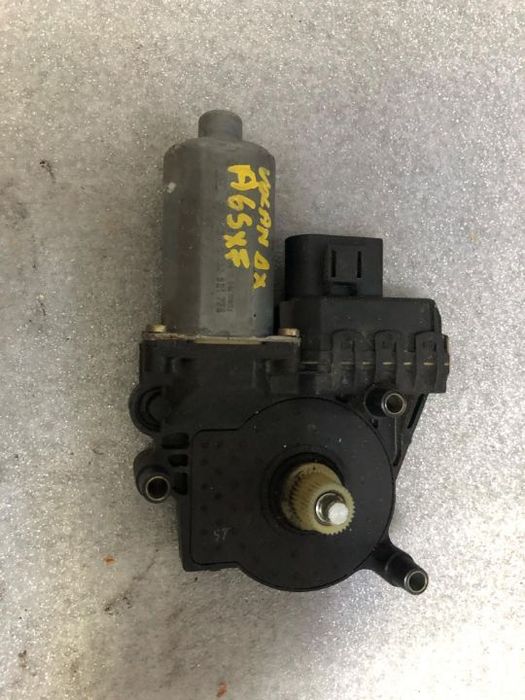 motoras macara stanga fata audi a6 c5