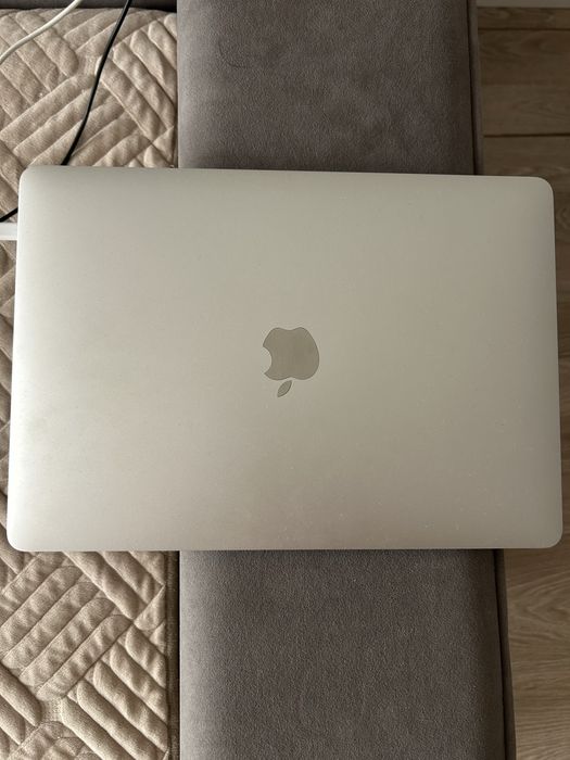 Macbook air M1 2020