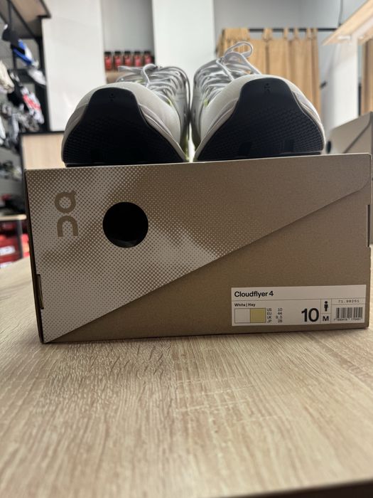 Оригинал On cloudflayer