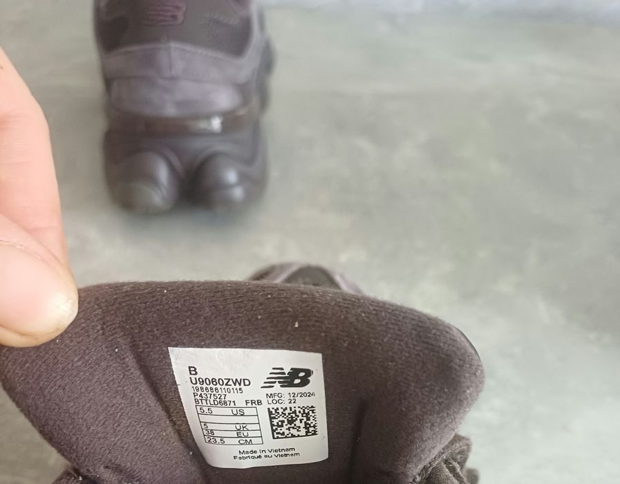 New Balance 9060