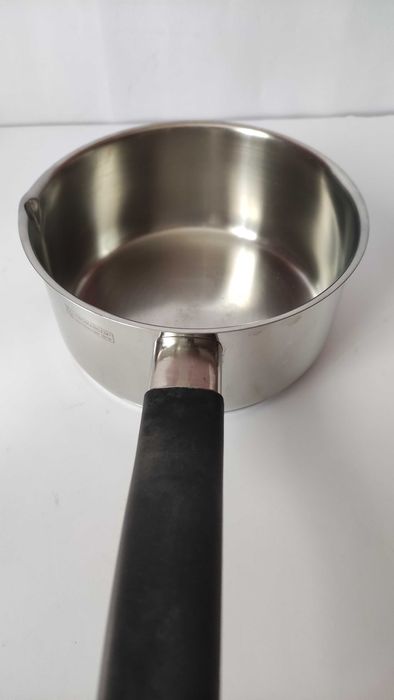 Немска касерола от неръждаема стомана с двойно дъно+индукция