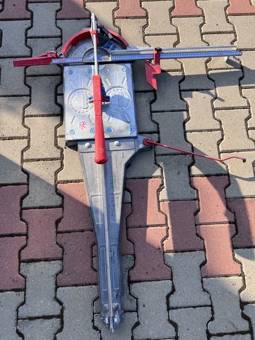 Masina gresie montolit  p3 aproape noua , 93 cm