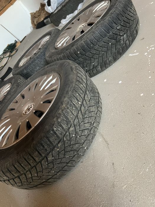 De vanzare jante de vw R16 cu cauciucuri de iarna