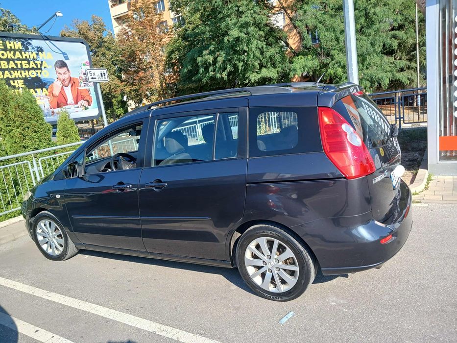 Продавам Мазда 5