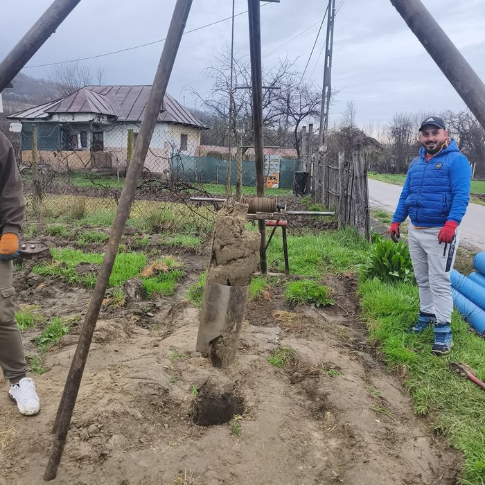 Foraje puțuri denisipari prelungiri piloni de susținere