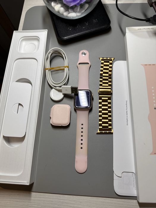 Продам Apple Watch Serie 6
