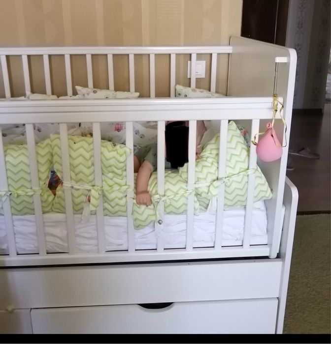 Продам детскую кроватку б/у