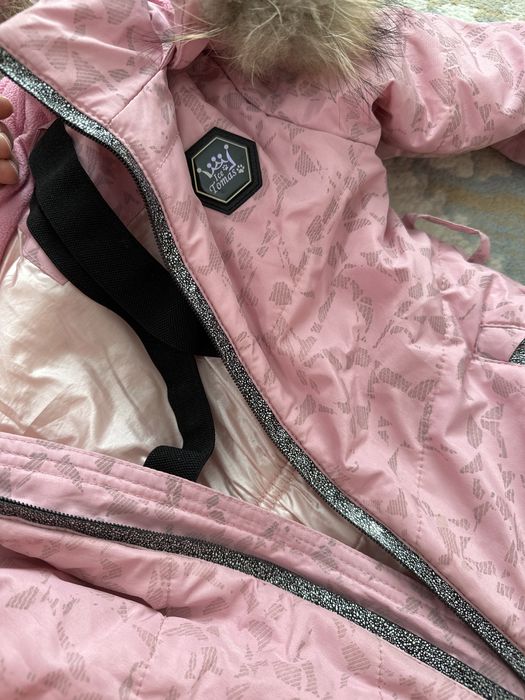 Продам комбинезон для девочки