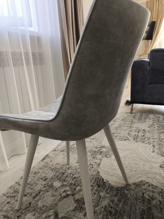 Комплект стол стулья 120000тг