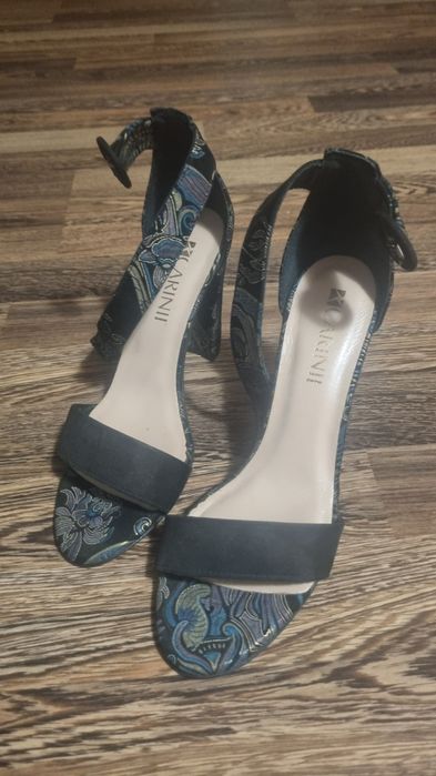 Sandale elegante Carini