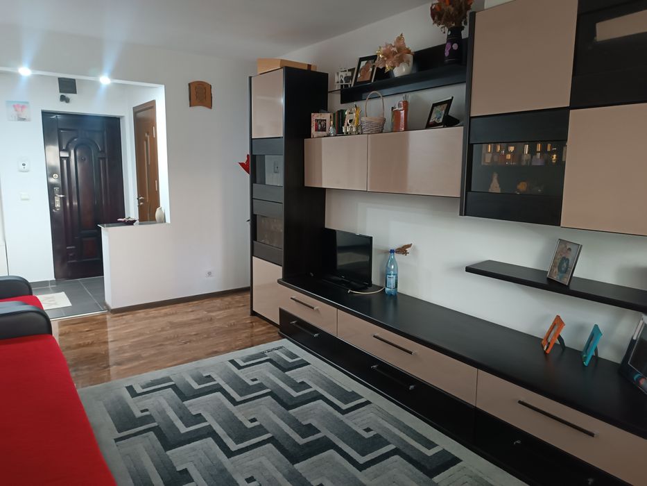 Vând apartament Strada Părului Nr 1