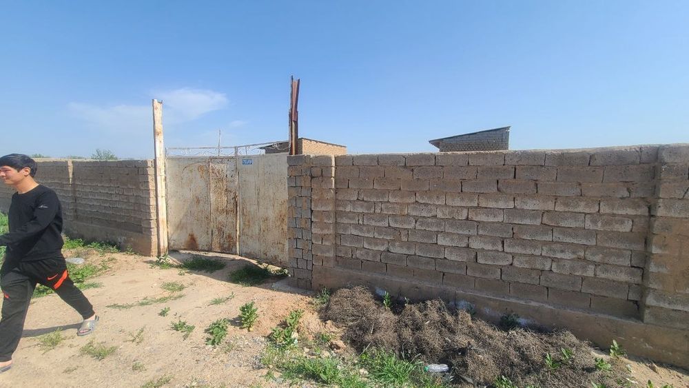 Hovli yeri sotiladi 10 sotix