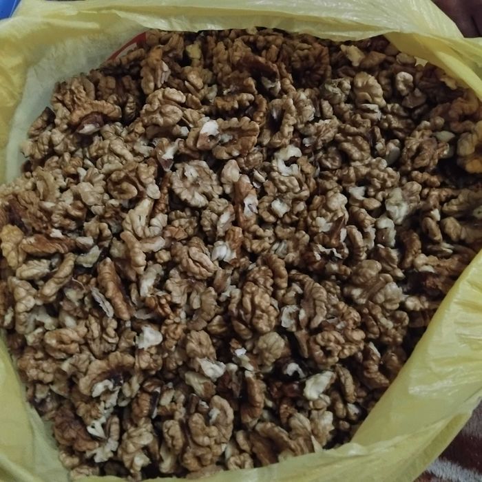 De vinzare  miez de nuca