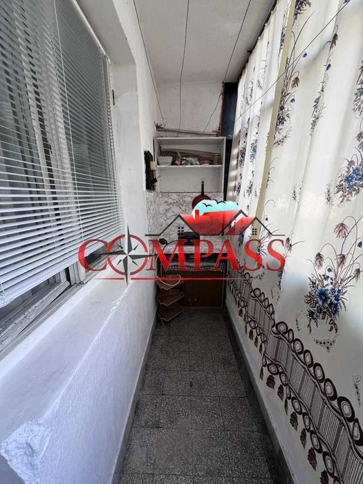 Продава се Едностаен апартамент в Ямбол, Център - 44 кв.м за 1100 €/кв.м - Снимка #6