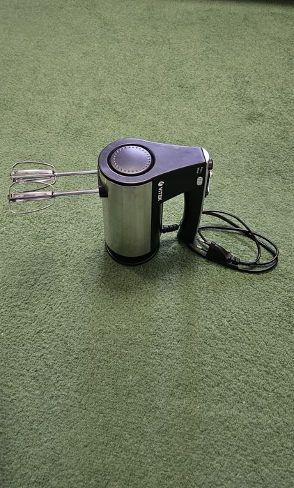 Продам блэндер Vitek