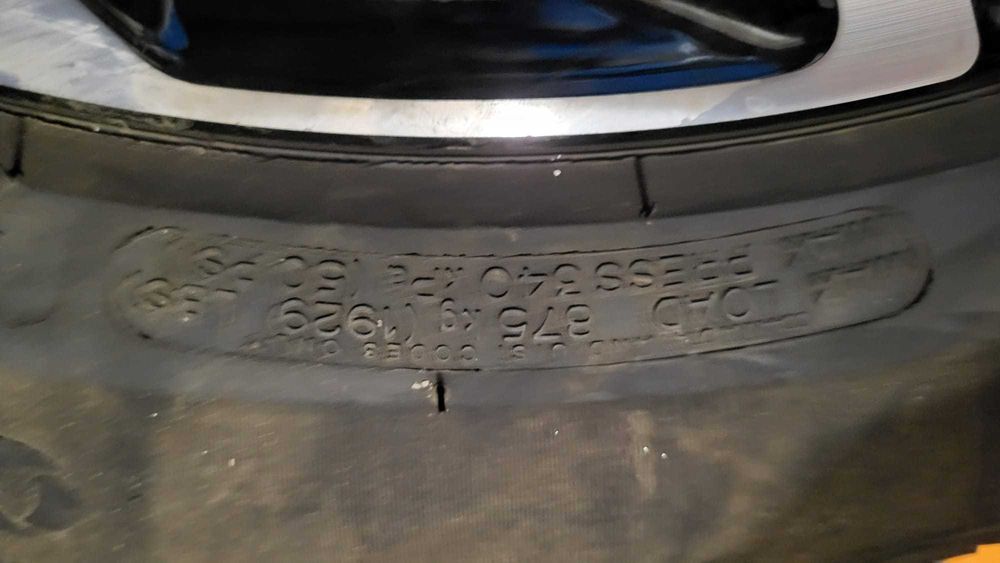 Anvelope de vara Michelin 235/50 R19 DOT2823