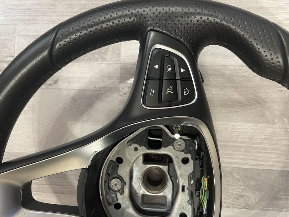 Mercedes волан за w205 w166 w122 - без/с пера