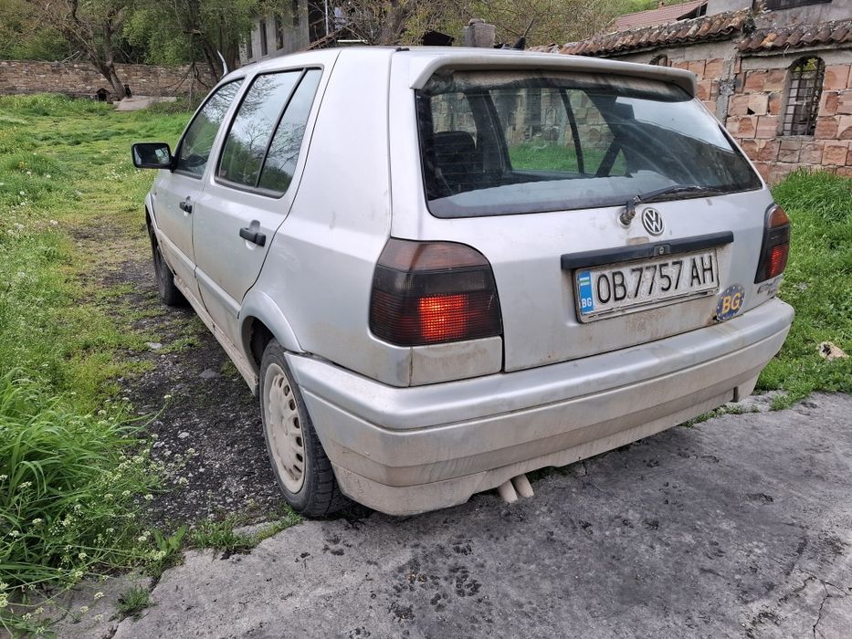 Продавам Golf 3 1.9 tdi 90 коня ,