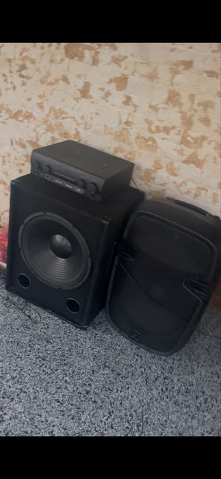 Vand subwoofer cu boxa behringer 1000W