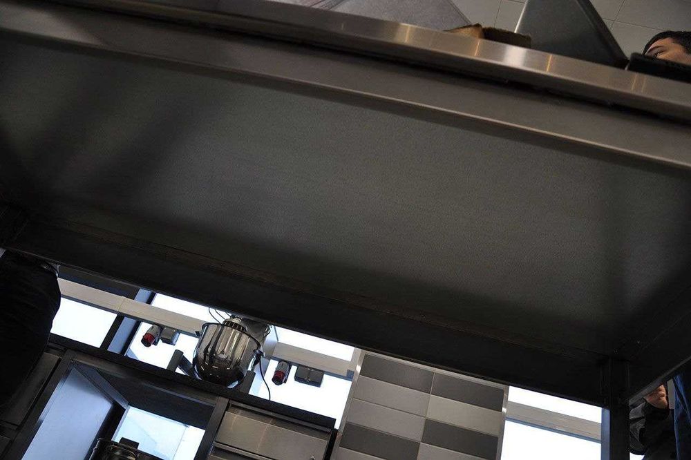 Мебель из нержавеющей стали