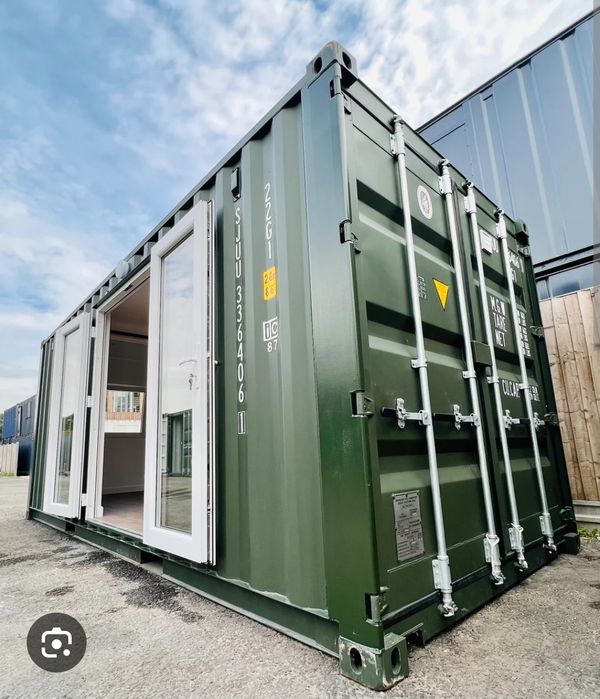 Контейнер морской