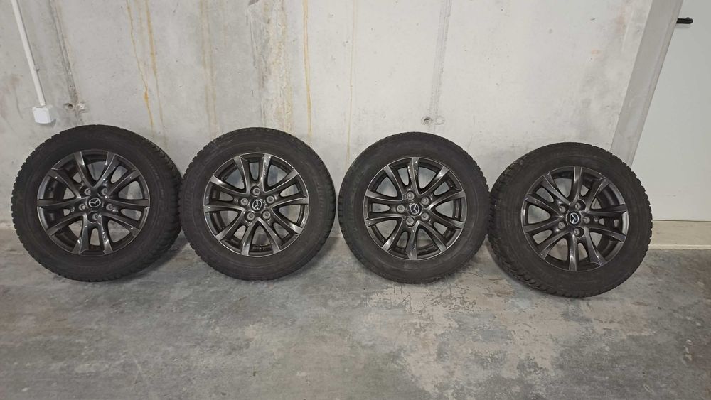 Оригинални черни 16-ки джанти за Mazda CX-3
